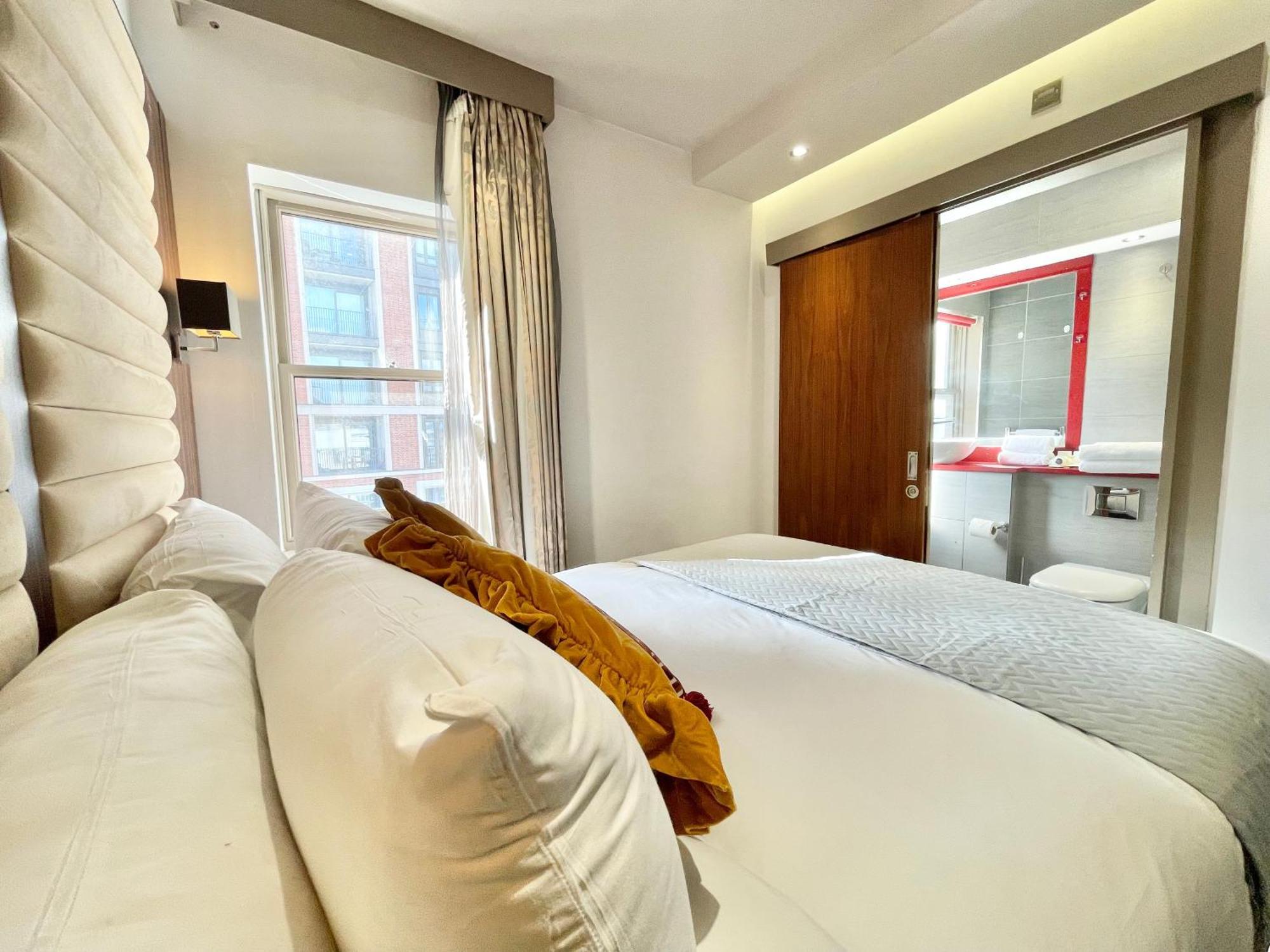 Maitrise Hotel London Exterior foto